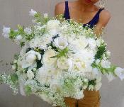Bouquet de fleurs blanches Pour enterrement et crémation