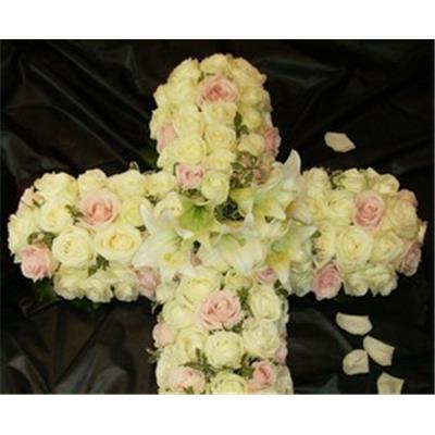 Croix de fleurs fraiches pastel croix de fleurs pour deuil